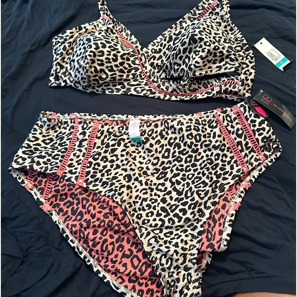 Plus size 1x leopard high waist bikin.  Hot pink trim, adjustable straps cheeky